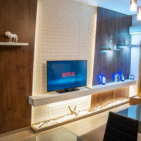 アパート Kontoylis